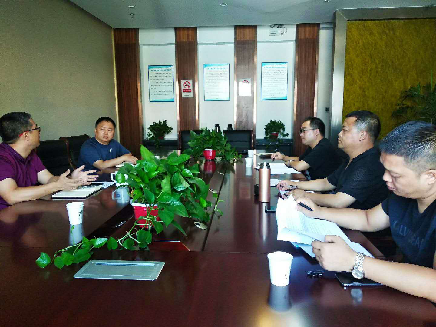 三方领导聚首  共商发展大计